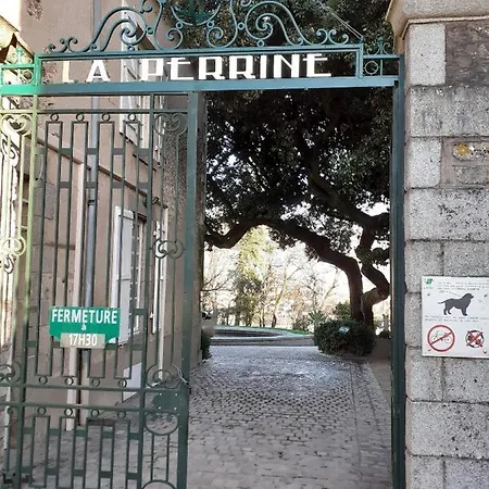 Appart Centre En Fond De Cour. Laval (Mayenne)